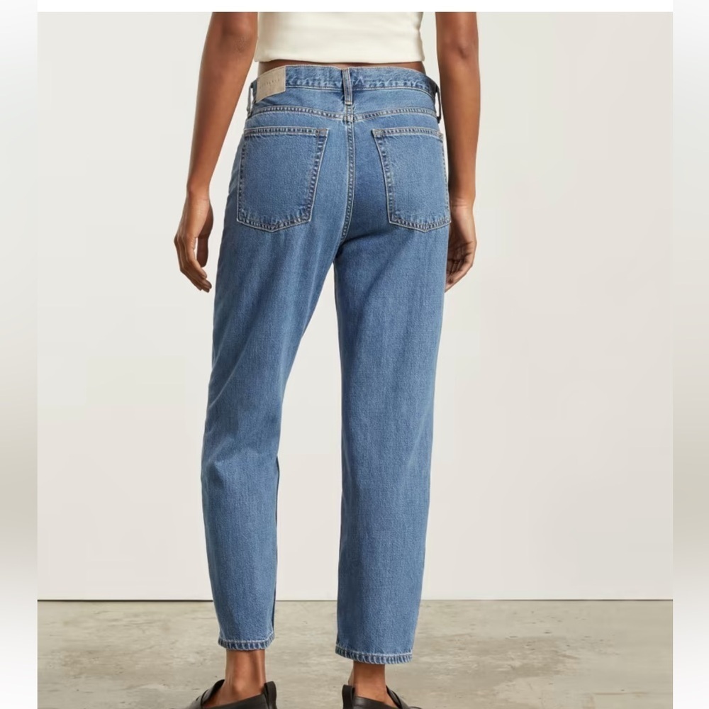 Women’s Everlane Size 28 Summer Slouch Jean. VGUC. Medium wash.Button fly! - Picture 2 of 16